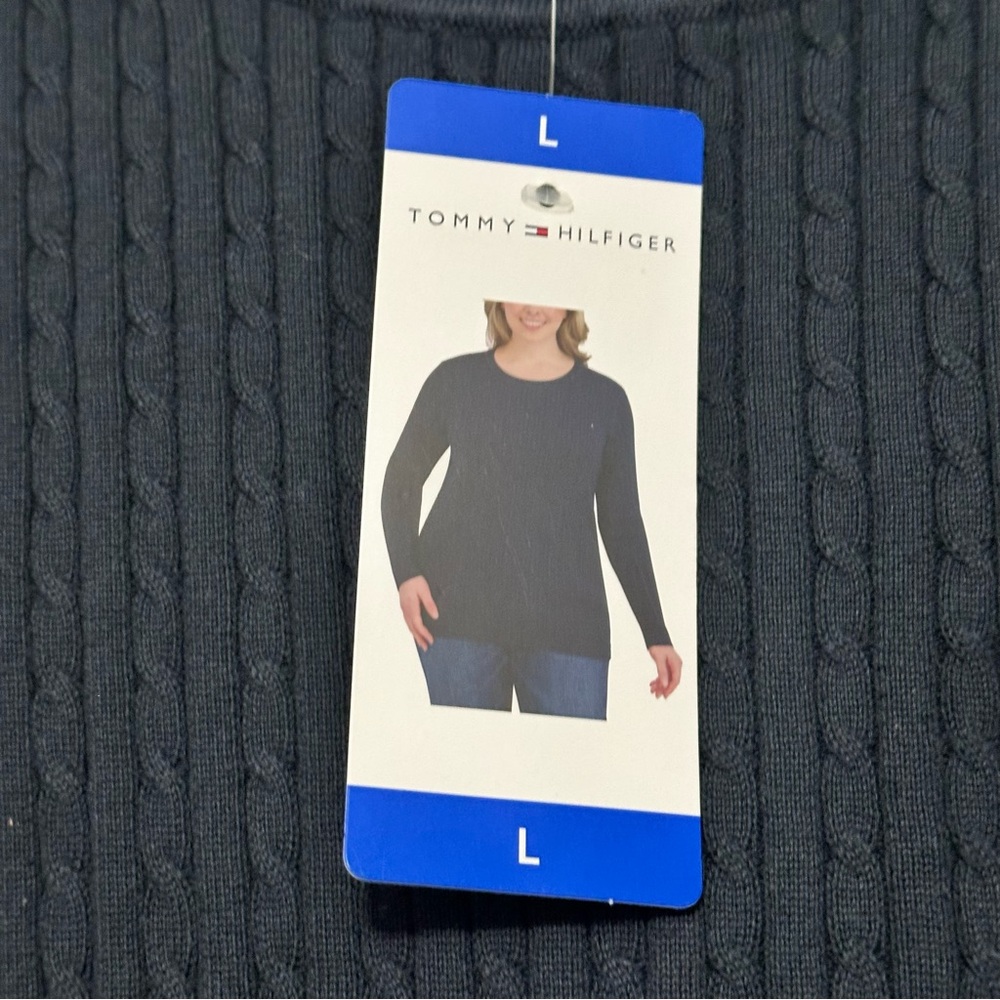 Tommy Hilfiger Cable Knit Crewneck Lightweight Sweater Size Large NWT - Picture 5 of 9